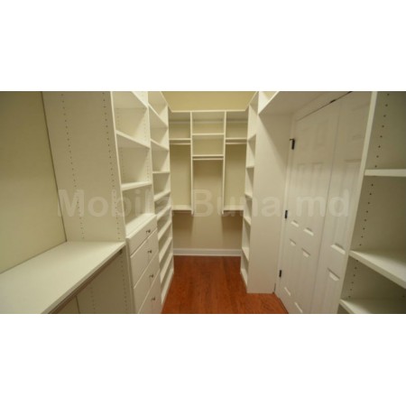 Camere de garderobă A-3